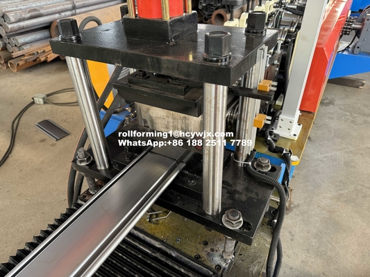 6.5mx1mx1.4m Machine de formage à rouleaux de porte à rouleaux pour profils personnalisés et largeur variable