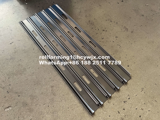 Machine de formage de rouleaux de porte à volets en ligne Malaisie