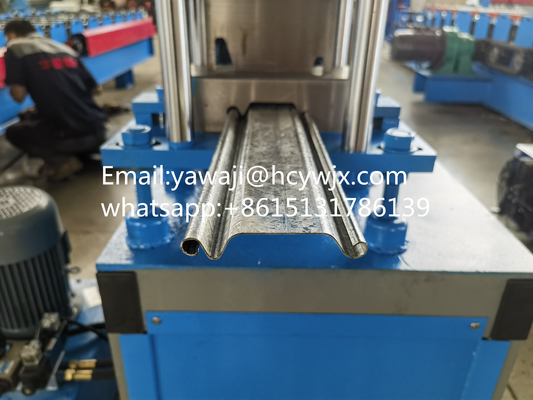 Nouvelle machine de formage de rouleaux de porte de volets en acier de couleur