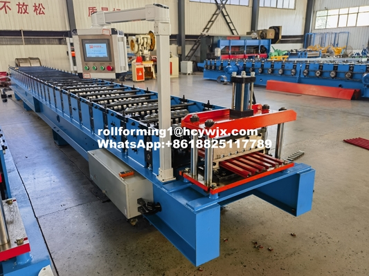 Petit pain trapézoïdal de feuille de toiture en métal formant le petit pain de panneau de toit de machine formant la machine