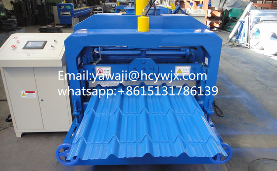 Machine de formage à rouleaux de carreaux de toiture vitrés de couleur trapézoïdale durable avec un diamètre d'arbre de 70 mm