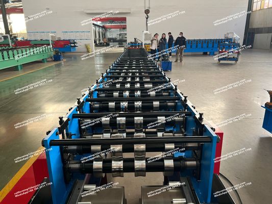 Machine de formage de rouleaux de panneaux muraux pour bâtiments métalliques commerciaux
