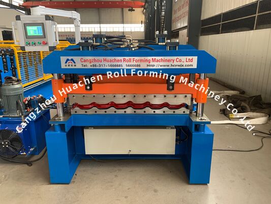 12 Stations Glazed Tile Roll Forming Machine pour des tôles en acier de 0,3-0,6 mm d'épaisseur avec chaîne de roulement