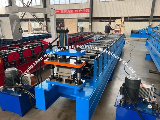 Machine de formage de rouleaux de panneaux muraux automatiques