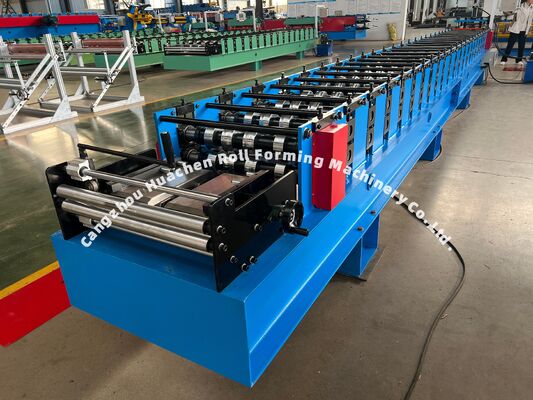 Machine de formage de rouleaux de panneaux muraux en acier coloré