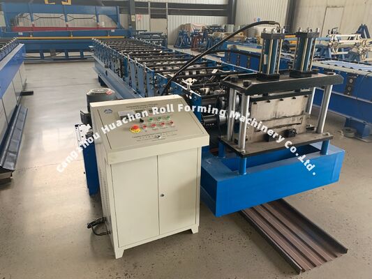 Machine de formage à froid de matériaux de construction métalliques