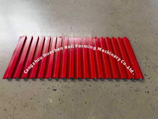 Machine de formage à froid de tôles métalliques