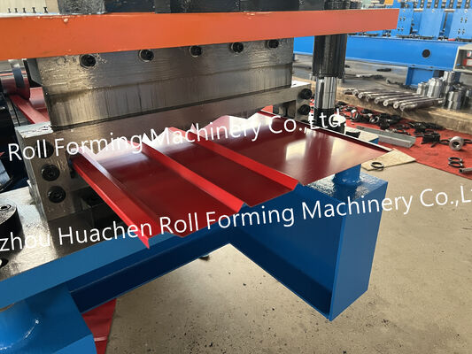 Machine à laminer des carreaux de couleur en forme de rouleau - Un équipement avancé pour la production de divers panneaux de toiture et de carreaux