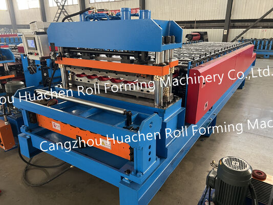 Machine automatique de formage de rouleaux de carreaux vitrés à double couche et de panneaux de toiture