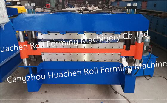 Fabrication de carreaux de toiture en acier de couleur polonaise / Fabrication de panneaux de toiture - Machine à moulage à double couche laminée à froid