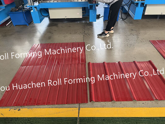 Fabrication de tôles de toiture ondulées en métal de Putai PPGI / PPGL / Gi / Gl Zinc Steel Roofing Tile Roll Forming Machine