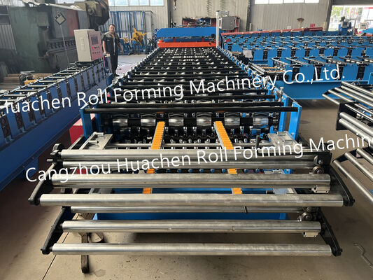 Vente à chaud de tôle de toiture en fer ondulé machine de formage de rouleaux machine de fabrication de tuiles en acier