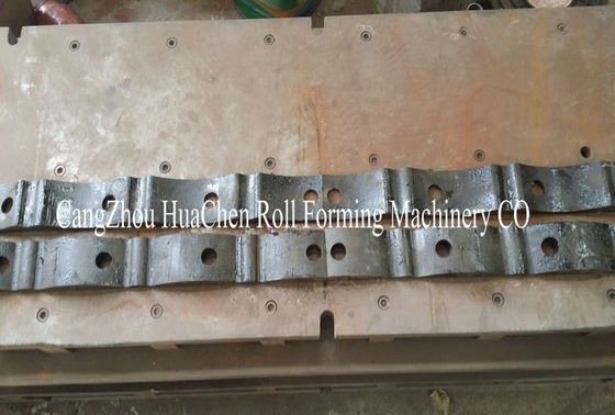 Laminez à froid le type petit pain de formation de goujon en métal formant la machine 8-10m/minute