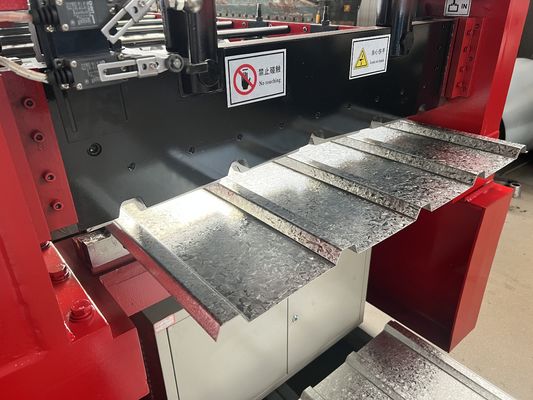 Petit pain galvanisé automatique de plate-forme de plancher formant la machine 11+11+7.5KW