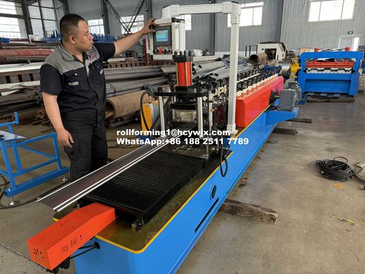 Machine de formage de rouleaux de porte à volets à transmission en chaîne avec matériau de lame de coupe Cr12