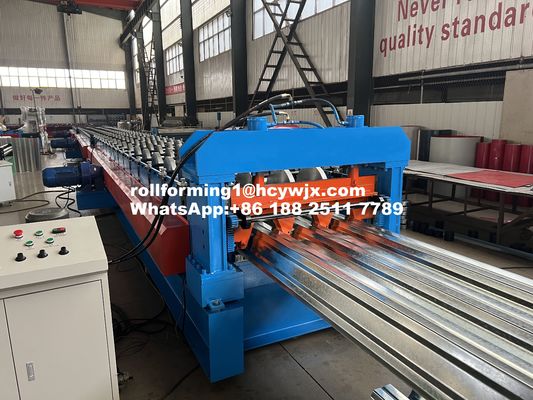 T153-40L-840 Machine de formage de rouleaux de revêtement de sol