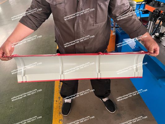 Petit pain à grande vitesse de toiture de chapeau de Ridge de toit de tôle d'acier de couleur formant la tuile faisant la machine