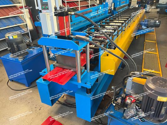 Machine de formage de rouleaux de panneaux muraux à haut rendement avec CE, contrôle PLC