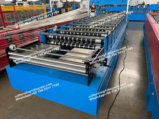 Le silo en acier PPGI a ridé le petit pain formant la machine pour la feuille de toit de 0.7mm