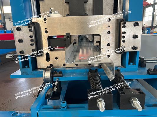Machine de formage de rouleaux en acier CZ contrôlée par PLC