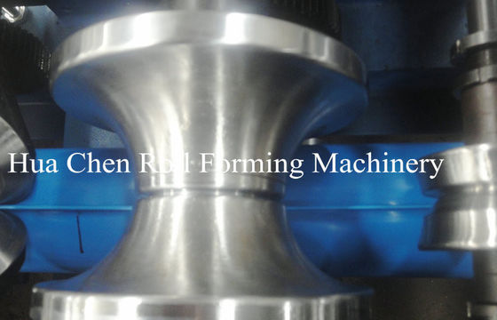 Colorez le petit pain circulaire de tuyau de descente d'eaux ménagères de tôle d'acier formant la machine avec 15 rangées