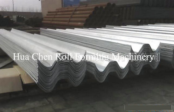 Formation en acier disponible de poinçon de rambarde de route faite à la machine en Chine
