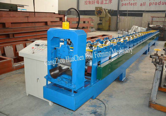 Le petit pain plaqué de gouttière de chrome formant la machine pour le métal a galvanisé le panneau en acier